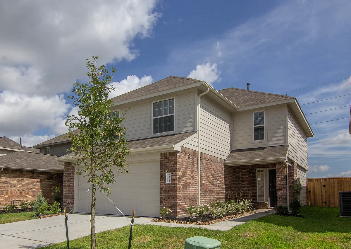 Building Photo - Hailey Harbor Dr