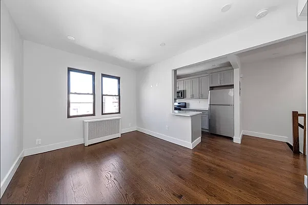 Rented by NY Space Finders Inc. | media 3