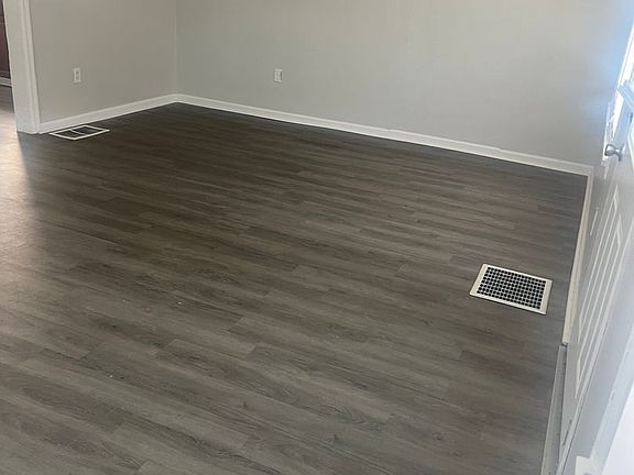 2nd image of 6102 Brookville Rd