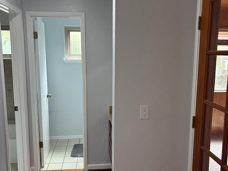 111 Westmoor Dr — Photo 3