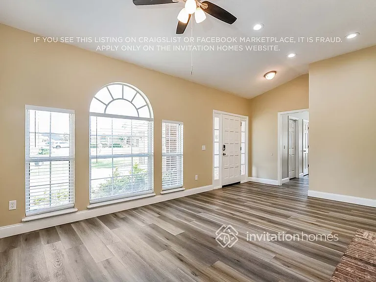 630 Moss Point Cove Ct — Photo 3