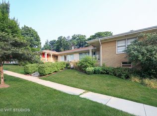 520 Anthony St, Glen Ellyn, IL 60137
