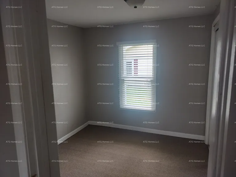 510 Parkway Dr — Photo 9