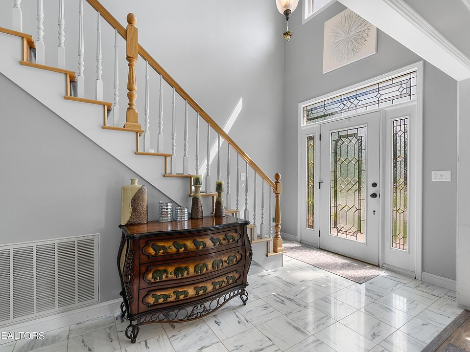 1652 Saint Ives Blvd, Alcoa, TN 37701 Zillow