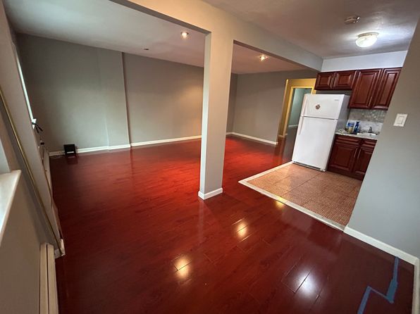 2060 E 52nd St #1
