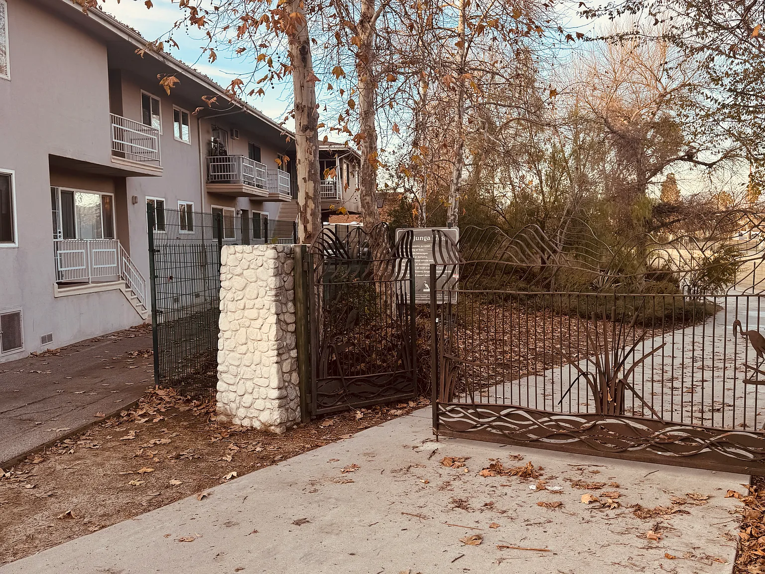 1 bed, 650 sqft, $1,750 — Photo 2