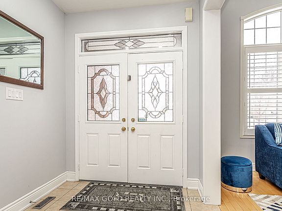 5th image of 7 Bettey Rd