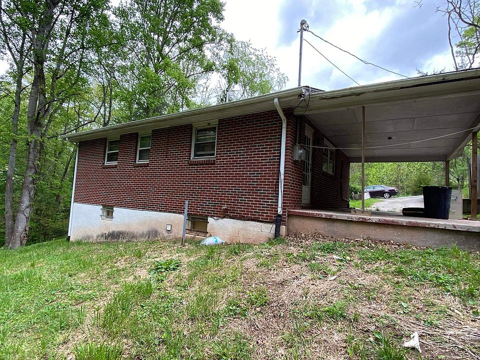 2nd image of 3455 Forest Square Rd
