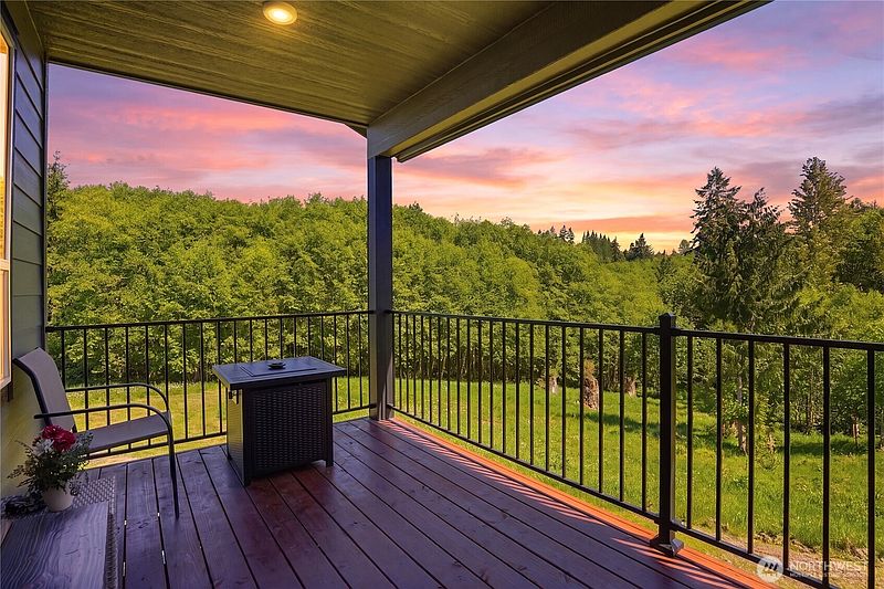 2nd image of 200 Red Hawk Drive