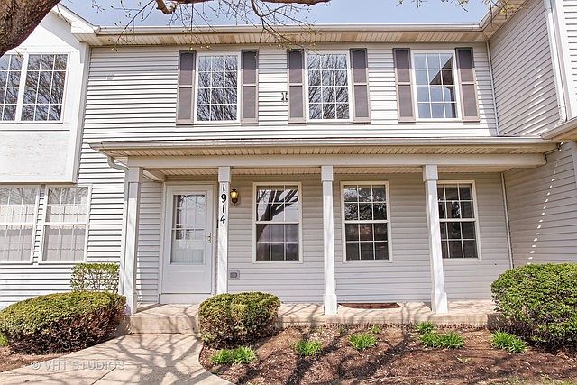 1st image of 1914 Carousel Ct #1914
