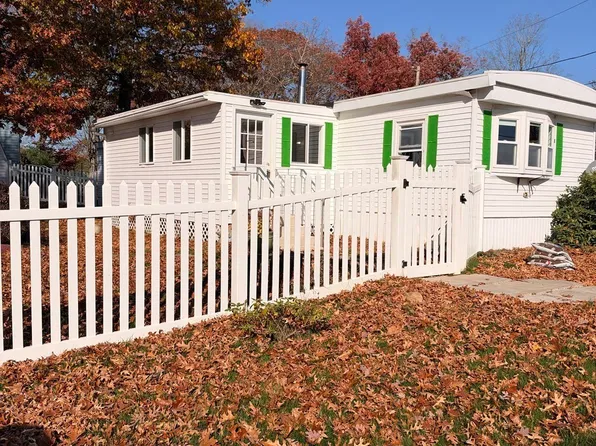 8 Presidential Cir, Warren, MA 01083