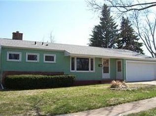 2017 E Austin St, Sioux Falls, SD 57103