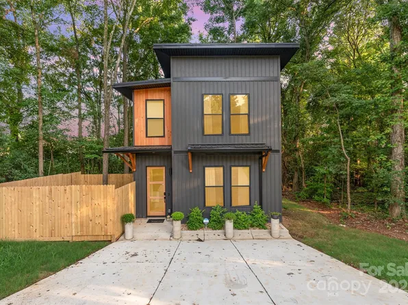 411 Granby Cir, Charlotte, NC 28217