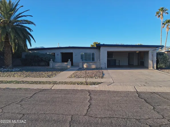 8941 E Rosewood St, Tucson, AZ 85710