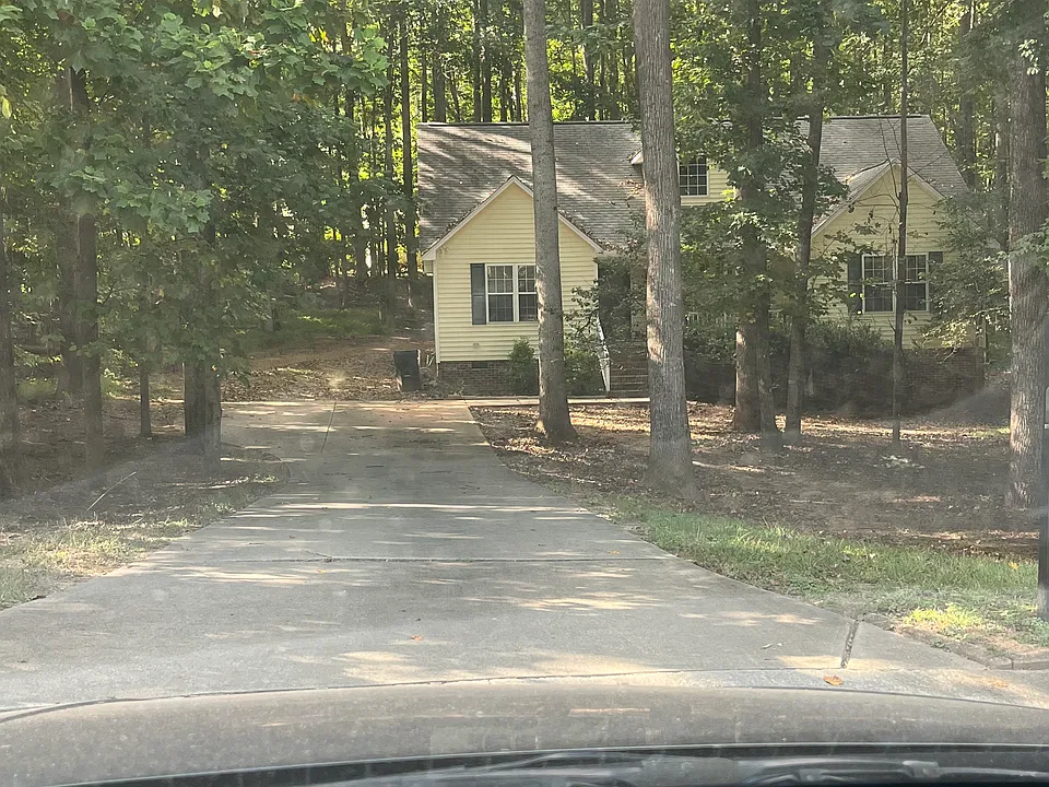 39 Greenbrier Ct