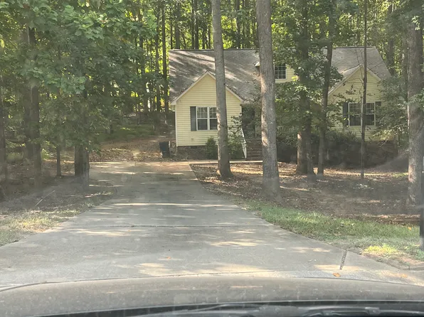39 Greenbrier Ct, Clayton, NC 27527