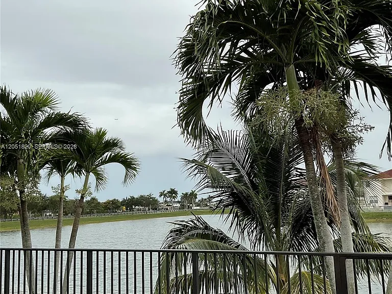 15350 SW 11th St — Photo 34
