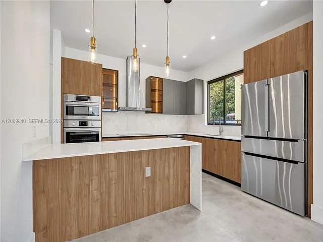 2411 SW 16th Ter — Photo 19
