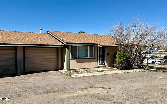 3rd image of 1020 Roberts St