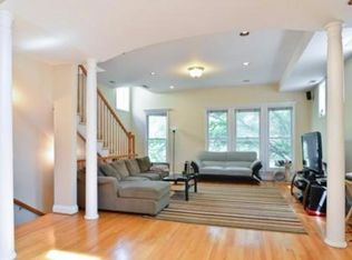 2914 N Racine Ave #2, Chicago, IL 60657