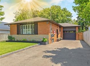 390 Woodward Ave, Milton, ON L9T1V4