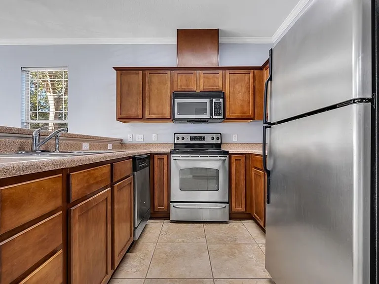 2400 Fred Smith Rd #201 — Photo 5