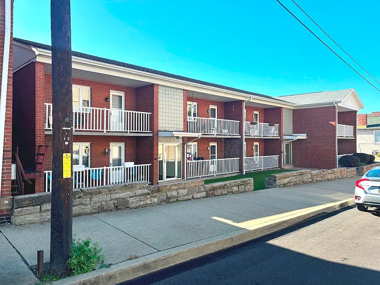 1407 Ligonier St — Photo 11