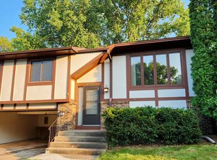 1263 Dunberry Ln, Eagan, MN 55123