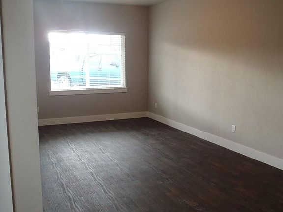 5th image of 2229 W Sussex Ave