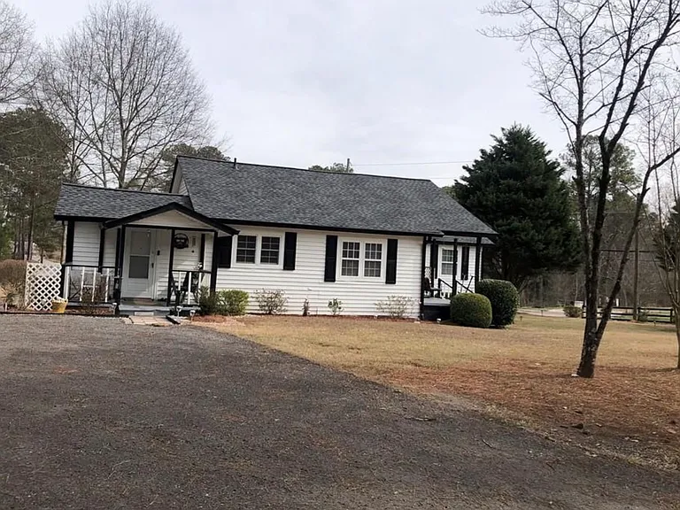 158 Rabbit Hill Rd — Photo 2