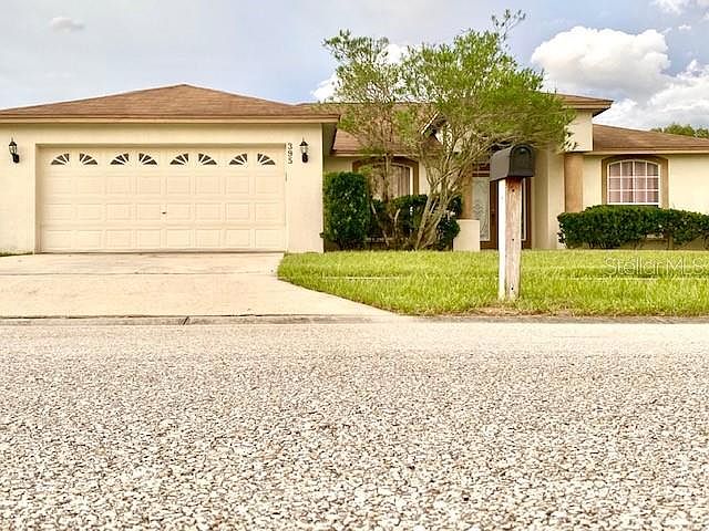 1st image of 395 Arlington Cir