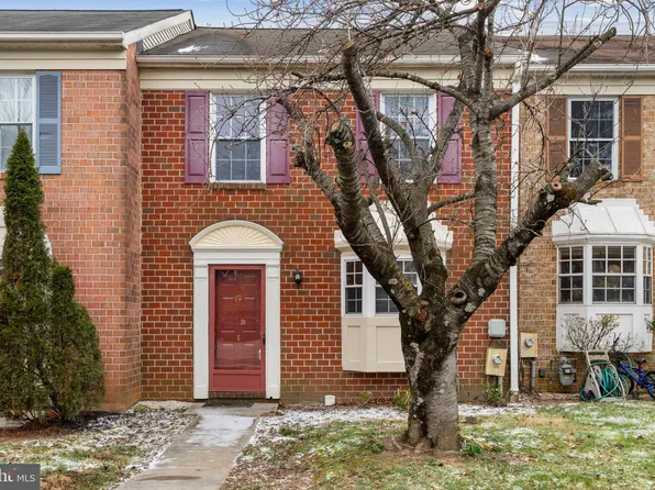 19 Spring Glen Ct, Cockeysville, MD 21030