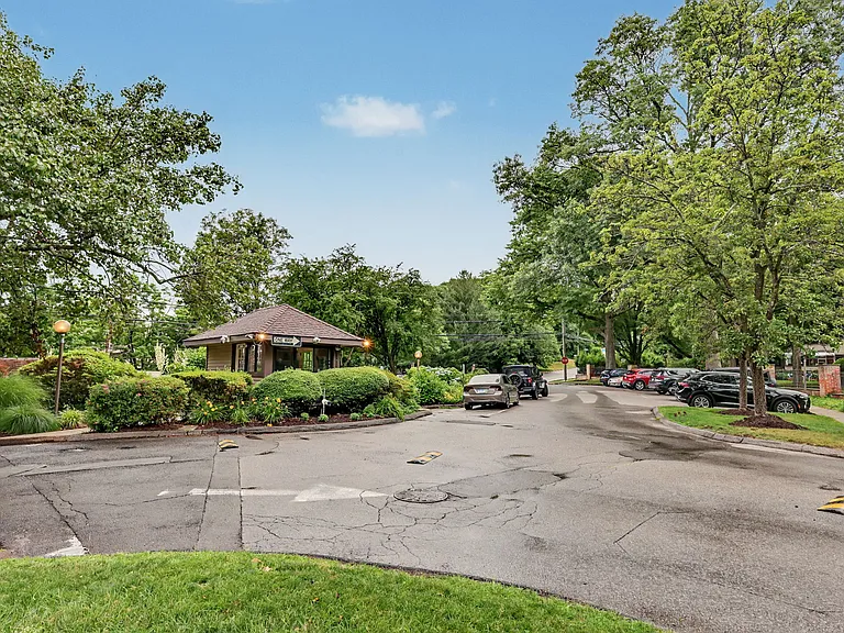 2289 Bedford St #D7 — Photo 27