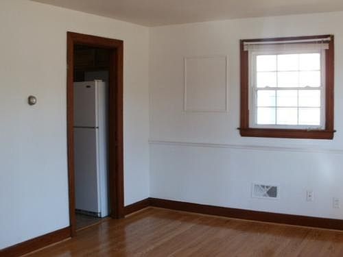 2nd image of 4645 Alabama Ave