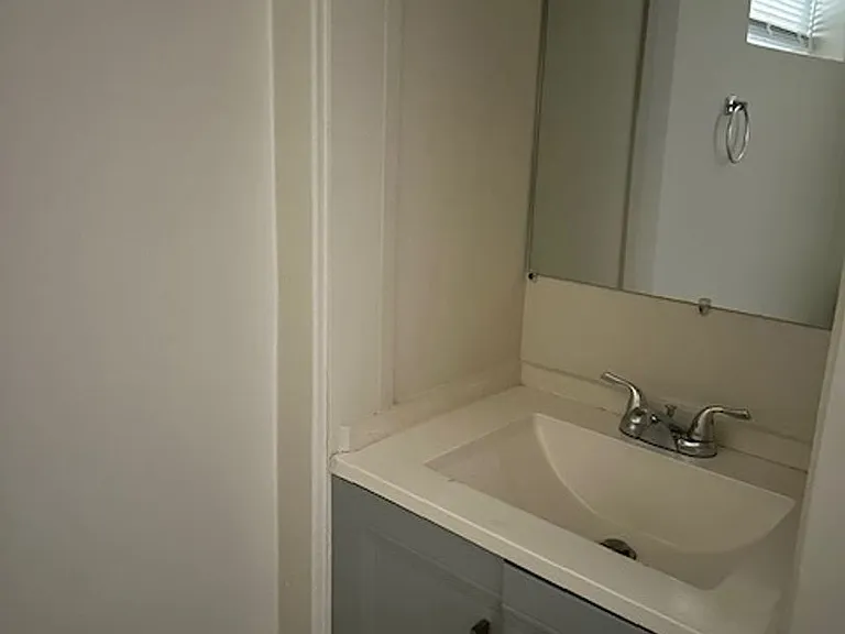 1936 Walnut St #4 — Photo 5