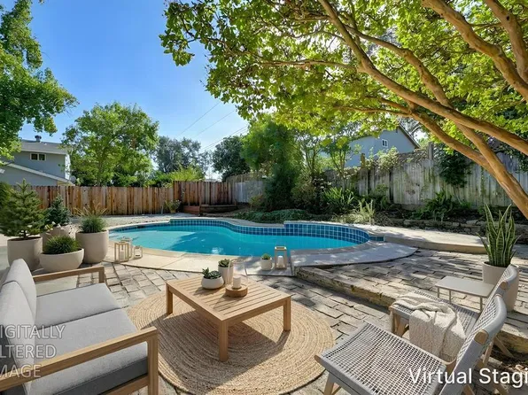 9132 La Riviera Dr, Sacramento, CA 95826