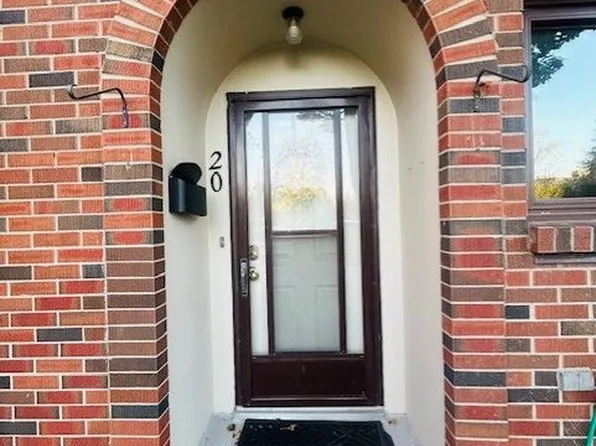 41 Rhonda Rd #20, Guelph, ON N1H 6H1