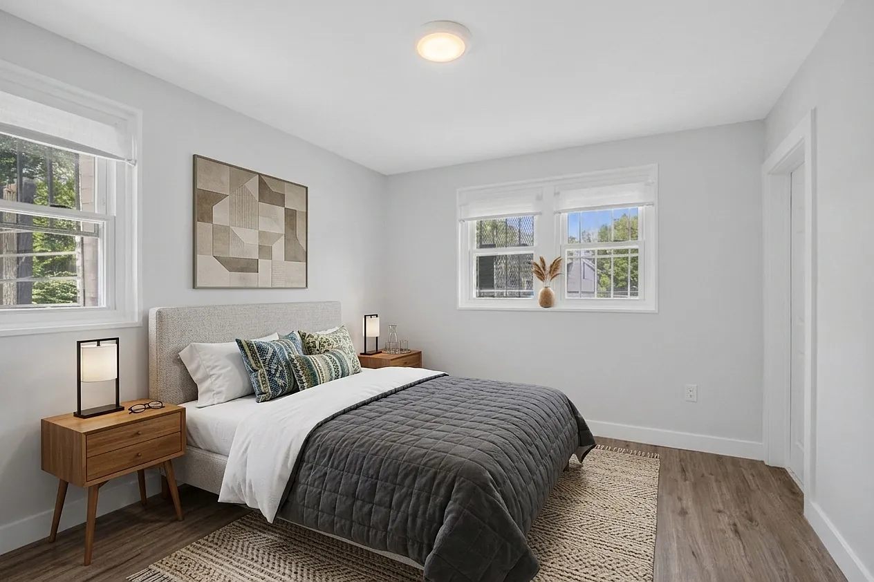 3 bed, 1.5 bath, 700 sqft, $4,600 — Photo 4