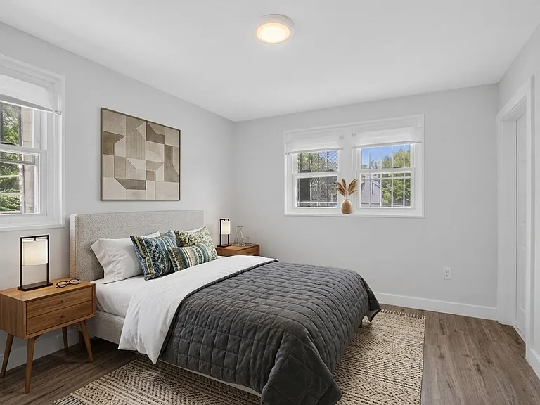 1823 E Capitol St SE #4 — Photo 4