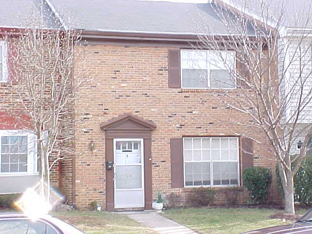 1st image of 102 E Cadbury Dr