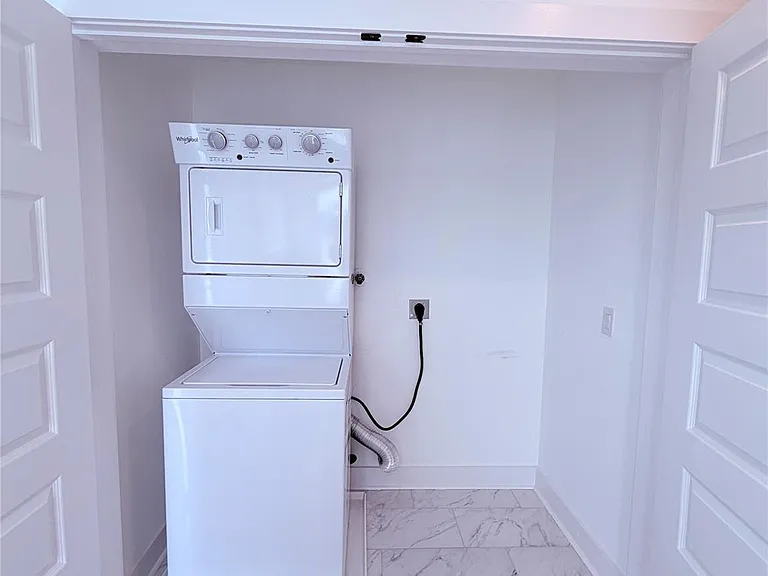 1417 Kramer Ln #19 — Photo 12