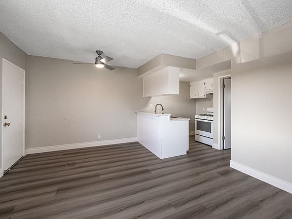 5th image of 1408 N Citrus Ave #14