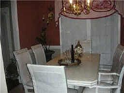 2nd image of 2797 Manor Glen Ln