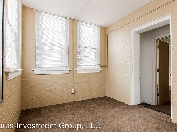 5th image of 5616 S King Dr #5828990