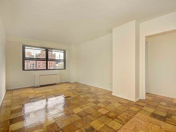 5th image of 300 W 55th St APT 11Y