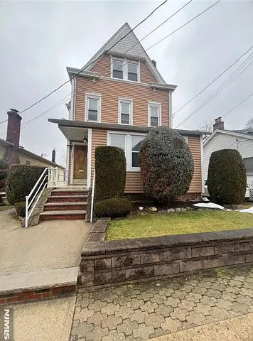 266 Livingston Ave #2 — Photo 1