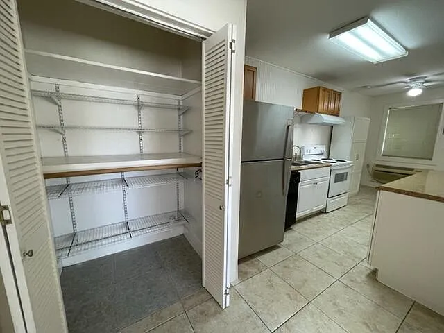 2 bed, 1.0 bath, 600 sqft, $2,800 — Photo 2