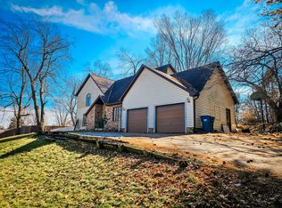 1615 Lamphere St, Hillsdale, MI 49242