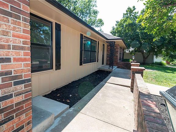 4th image of 1109 Mockingbird Ct