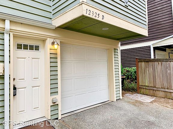 3rd image of 12325 10th Pl NE APT D